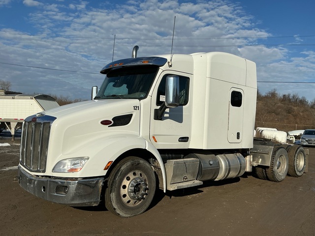 2016 Peterbilt 579 6x4 T/A Sleeper Truck Tractor