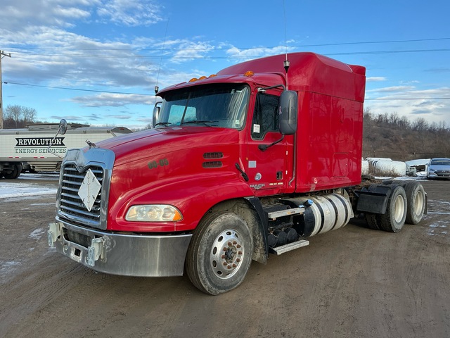 2012 Mack CXU613 6x4 T/A Sleeper Truck Tractor 2012 Mack CXU613 6x4 T/A Sleeper Truck Tractor
