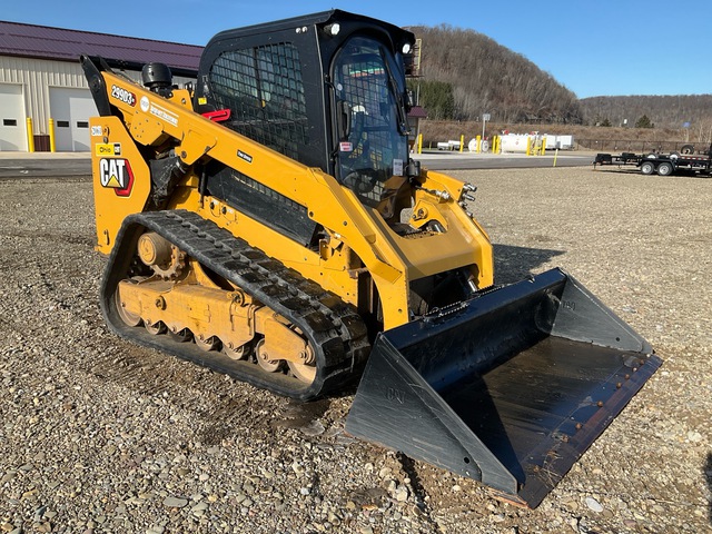 2020 Cat 299D3XE Two-Speed Compact Track Loader 2020 Cat 299D3XE Two-Speed Compact Track Loader