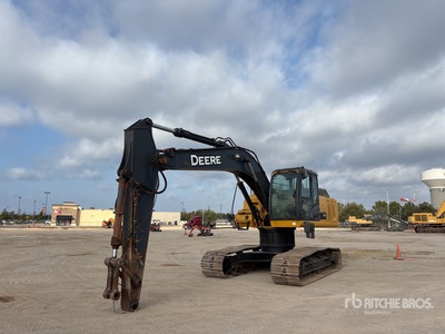 2012 John Deere 210GLC Tracked Excavator