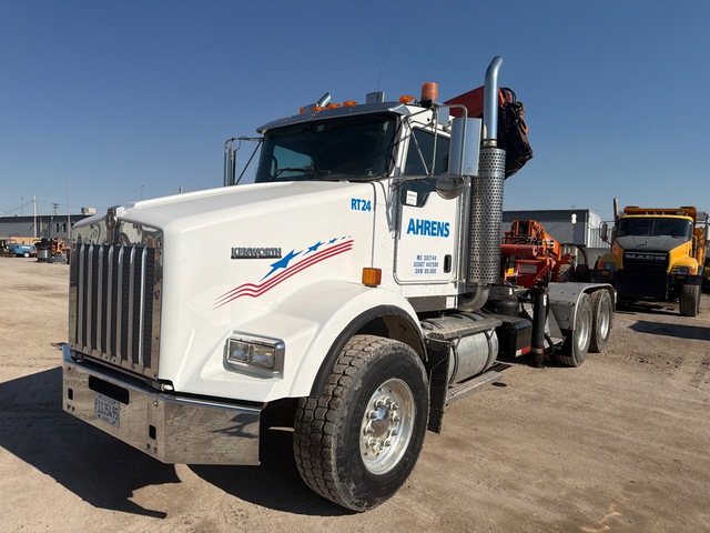 2005 Palfinger PK32080 Knuckle Boom on 2006 Kenworth T-800 6x4 Boom Truck