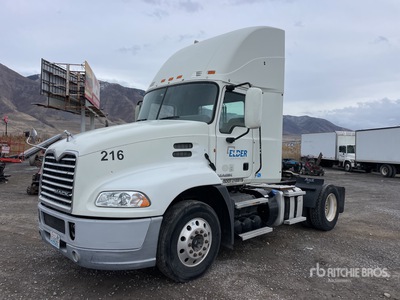 2013 Mack CXU612 4x2 S/A Dagcabine Trekker