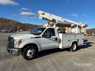 Altec AT200A 20 ft on 2011 Ford F-350 XL 4x2 Camion de cubo