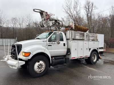 2008 Terex C4045 on 2008 Ford F-750 XL 4x2 Digger Derrick Truck (Inoperable)