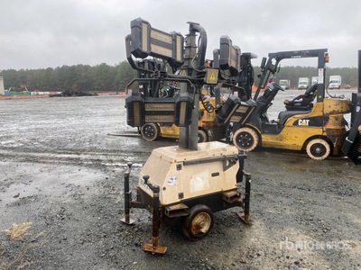 2018 Magnum PLT240 Torre de iluminación