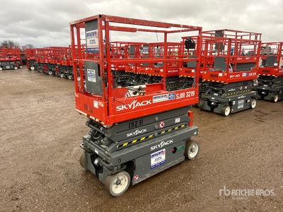 2016 Skyjack SJIII-3219 Electric Scissor Lift