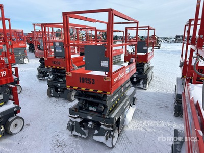 2018 Skyjack SJIII-3219 Electric シザーリフト (Inoperable)