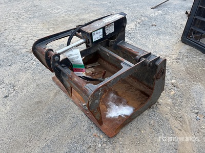 2019 Bobcat GP 38 in Skid Steer Grapple Bucket