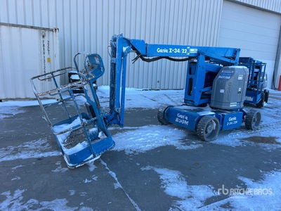 2001 Genie Z34/22N 2WD Electric Articulating Boom Lift