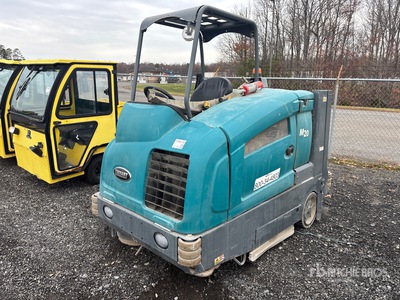2022 Tennant M20 Ride-On Sweeper