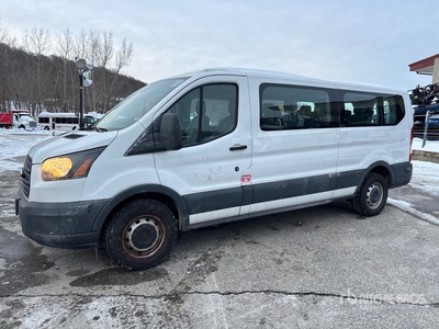 2018 Ford Transit 350 11 Van osobowy