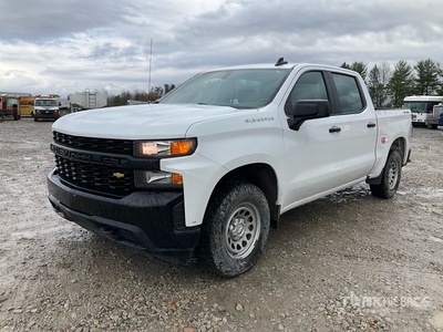 2019 Chevrolet Silverado 1500 4x4 Crew Cab ピックアップ
