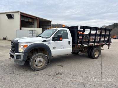 2016 Ford F-550 XL 4x4 Flatbed Truck