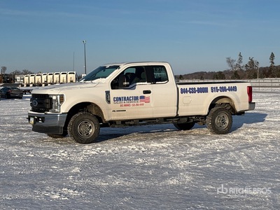 2019 Ford F-350 XL 4x4 Extended Cab Pickup