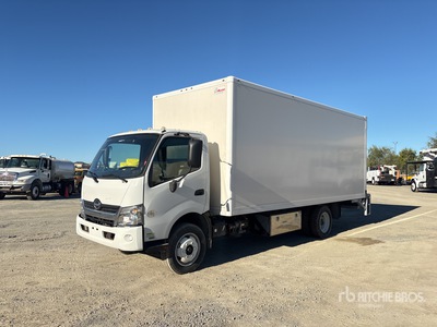 2020 Hino 195 Electric 4x2 Moving Van Truck
