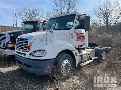 2005 Freightliner Columbia 120 6x4 T/A Day Cab Truck Tractor