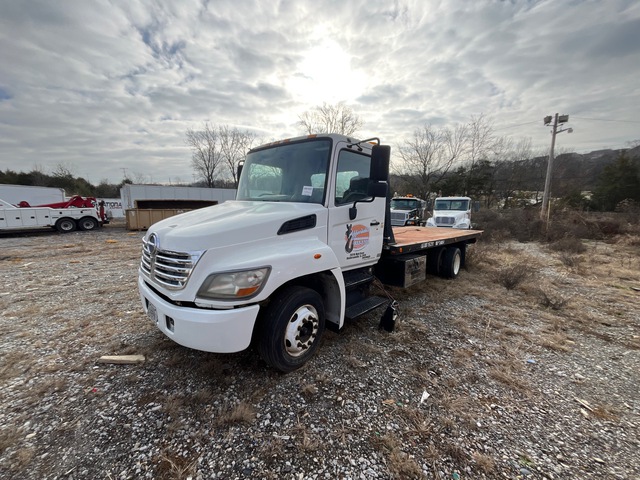 2008 Hino 268 4x2 Rollback Truck (Inoperable)