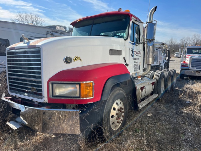 1999 Mack CL713 8x4 Tri/A Day Cab Truck Tractor (Inoperable) 1999 Mack CL713 8x4 Tri/A Day Cab Truck Tractor (Inoperable)