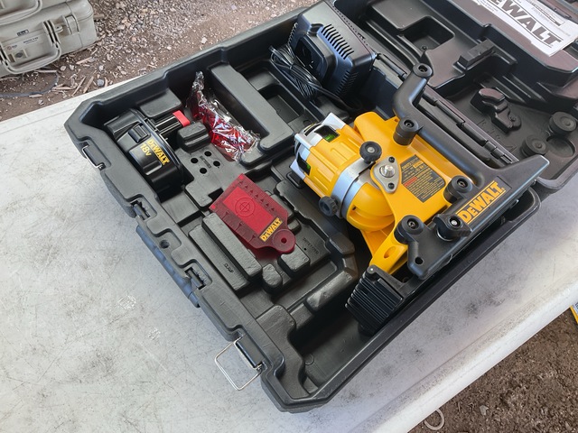 (4) Dewalt DW073K Cordless Rotary Laser Kits