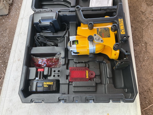 (4) Dewalt DW073K Cordless Rotary Laser Kits
