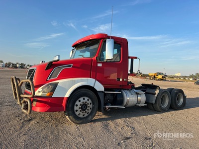 2014 Volvo VNL 6x2 T/A Day Cab Truck Tractor