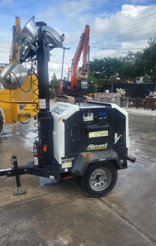 2018 (unverified) Allmand Night Light V Light Tower