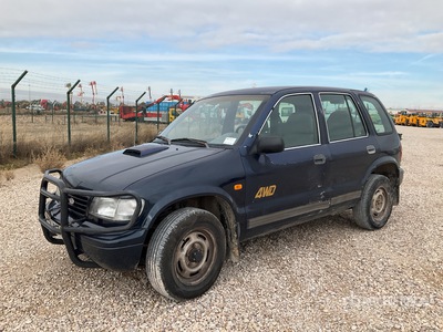 1997 Kia Sportage 4x4 سيارة رياضية متعددة الاستخدامات