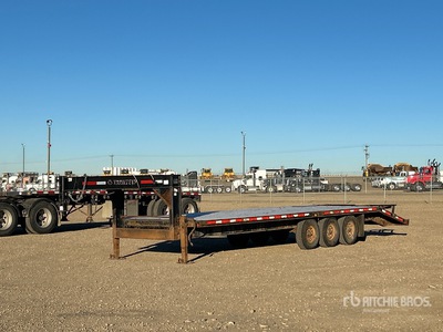 2004 Trailtech 29 ft Tri/A Gooseneck Plant Trailer