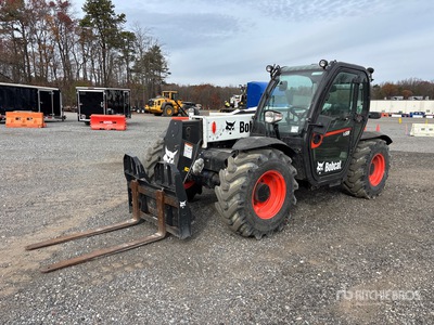 2021 Bobcat V519 Telehandler