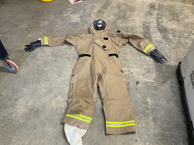 (28) Hazmat Suits