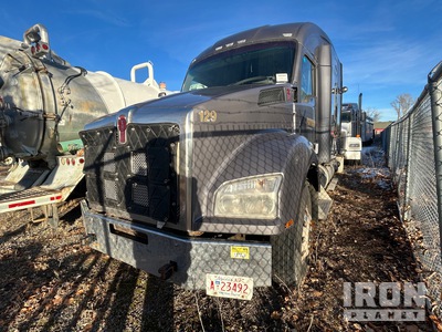 2018 Kenworth T880 6x4 T/A Sleeper Truck Tractor (Inoperable)