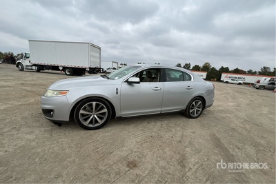 2009 Lincoln MKS AWD Automobile