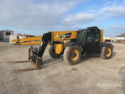 2015 Cat TL943C رافع تليسكوبى