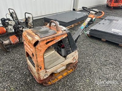 2017 Mikasa Sangyo MVH-408DZ Reversible 25 in Vibratory Plate Compactor