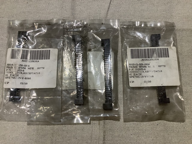 (4) Tyco Electronics 102953-6 Electrical Receptacle Connectors