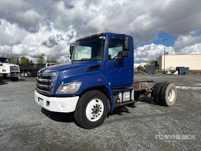 2013 Hino 338 4x2 Cab and Chassis