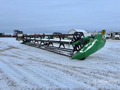 2013 John Deere 635D 35 ft Draper Combine Header