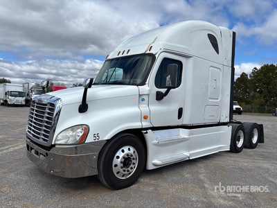 2014 Freightliner Cascadia 125 6x4 T/A Sleeper Truck Tractor