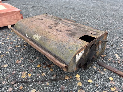 Bobcat 72 in Skid Steer Sweeper (Inoperable)