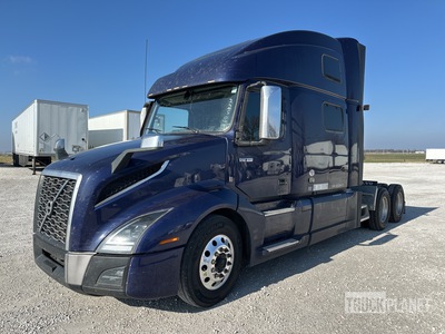 2022 Volvo VNL860 6x4 Cabina con cuccetta per trattore stradale