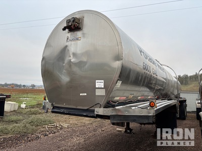1970 Brenner 6000 gal T/A Tanker Trailer