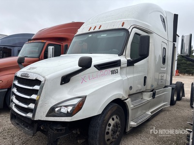 2020 Freightliner Cascadia 126 6x4 T/A Sleeper Truck Tractor