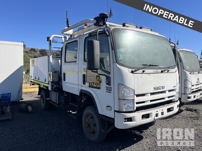 Isuzu NPS 500 Crew Cab Camión Caja Abierta (Inoperable)