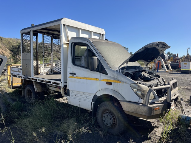2013 Mercedes-Benz Sprinter Service Truck (Parts Only)