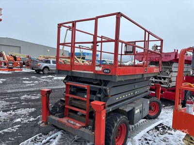 2014 Skyjack SJ7127 RT 4x4 Dual Fuel Elevador de tijera