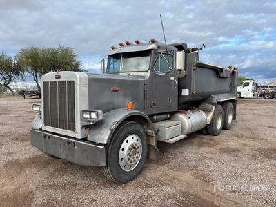 1987 Peterbilt 372 6x4 Camion à benne tandem