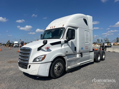2020 Freightliner Cascadia 126 6x4 T/A Sleeper Truck Tractor