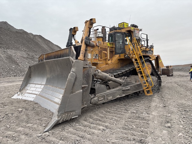 2004 Cat D11R Crawler Dozer