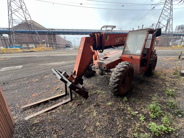 1999 SkyTrak 80422 Telehandler