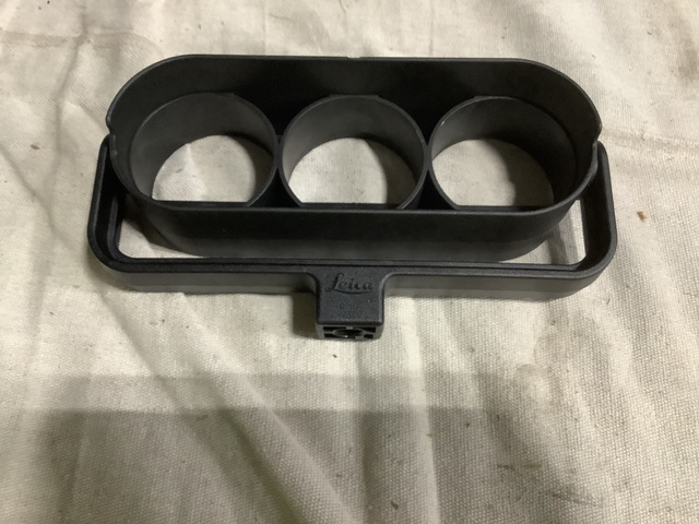 (33) Leica 400080 Three Prism Holders
